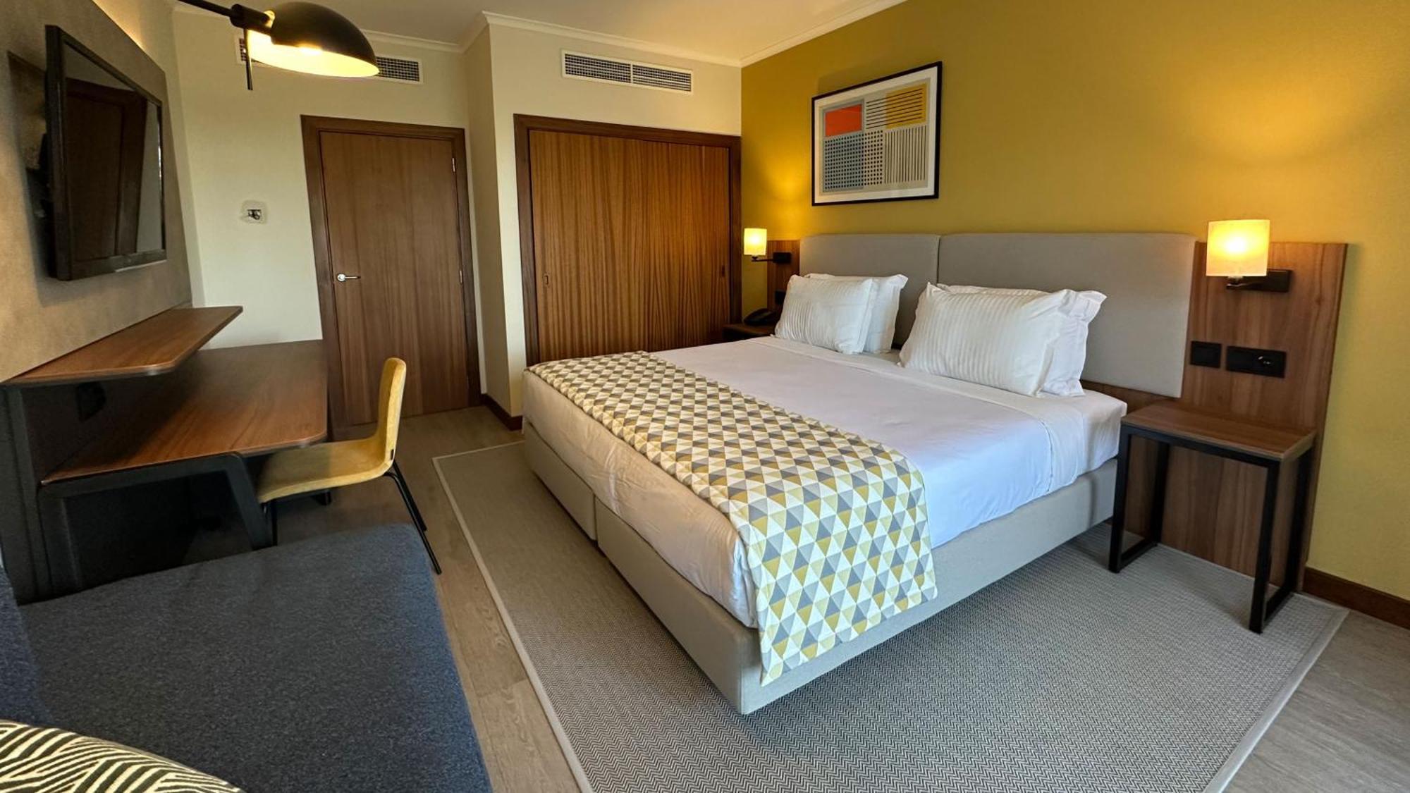 Holiday Inn Algarve Albufeira By Ihg Kültér fotó
