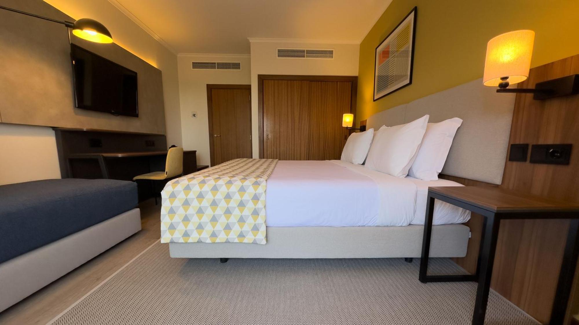 Holiday Inn Algarve Albufeira By Ihg Szoba fotó