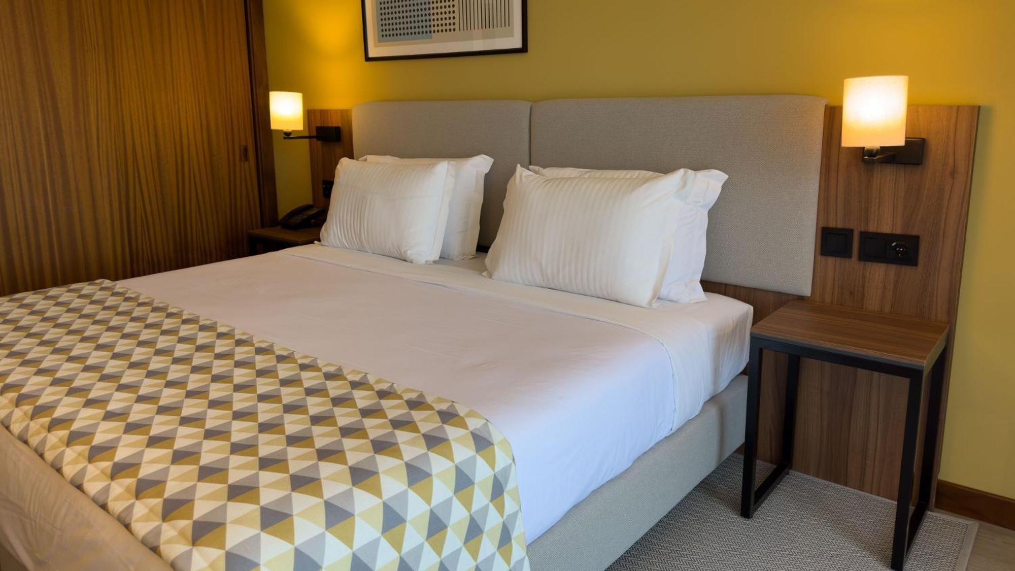 Holiday Inn Algarve Albufeira By Ihg Kültér fotó